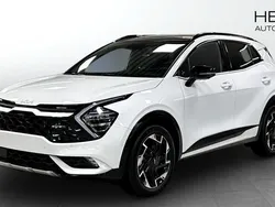 Vit (white) Ny 2025 Kia Sportage GT-Line SUV | 503 540 kr (Marknadspris)