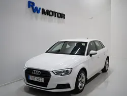 Vit Begagnad 2018 Audi A3 Sportback Proline Halvkombi | 179 800 kr (Marknadspris)