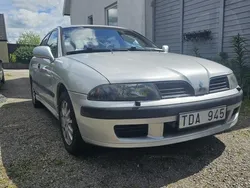 Grå Begagnad 2002 Mitsubishi Carisma Halvkombi | 15 900 kr