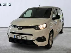 Vit Begagnad 2023 Toyota Proace City Van | 299 900 kr (Superpris)