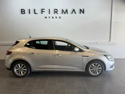 Silver Begagnad 2016 Renault Mégane III Halvkombi | 99 900 kr