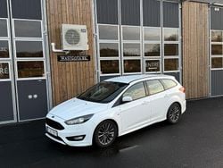 Vit Begagnad 2016 Ford Focus ST-Line Kombi | 97 500 kr (Marknadspris)