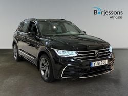 Svart Begagnad 2022 VW Tiguan R-line SUV | 369 900 kr (Marknadspris)