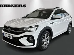 Vit Begagnad 2023 VW Taigo R-line SUV | 243 900 kr (Marknadspris)