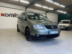 Ljusgrön (grön) Begagnad 2010 VW Caddy Maxi Minibuss | 114 500 kr