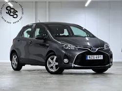 Mörkgrå Begagnad 2016 Toyota Yaris Hybrid Active Halvkombi | 119 900 kr (Bra pris)