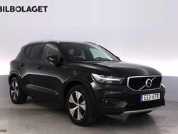 Svart Begagnad 2020 Volvo XC40 Momentum SUV | 289 800 kr (Marknadspris)