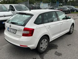 Vit Begagnad 2017 Skoda Rapid Halvkombi | 89 000 kr (Bra pris)