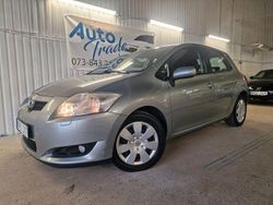 Grå Begagnad 2009 Toyota Auris Halvkombi | 64 900 kr (Lite dyr)
