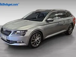 Grå Begagnad 2017 Skoda Superb LAURIN & KLEMENT Kombi | 179 000 kr (Marknadspris)