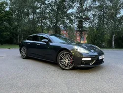 Grå Begagnad 2018 Porsche Panamera Turbo Sport Turismo Sedan | 800 000 kr (Superpris)