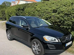 Svart Begagnad 2013 Volvo XC60 SUV | 159 900 kr (Bra pris)