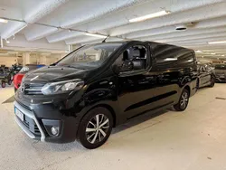Svart Begagnad 2019 Toyota Proace Van | 139 800 kr (Marknadspris)