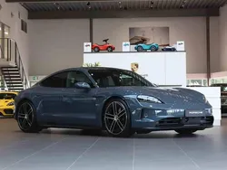 Blå Ny 2025 Porsche Taycan 4S Sedan | 1 587 000 kr