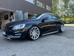 Svart Begagnad 2014 Volvo V60 Momentum Kombi | 115 000 kr (Lite dyr)