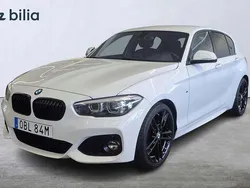 Vit Begagnad 2019 BMW 120 M Sport Halvkombi | 219 900 kr (Marknadspris)