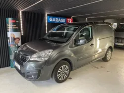 Mörkgrå (grå) Begagnad 2015 Peugeot Partner Minibuss | 69 900 kr (Bra pris)