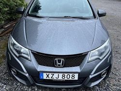 Grå Begagnad 2015 Honda Civic Sport Halvkombi | 71 000 kr (Bra pris)