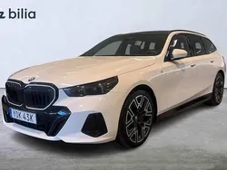 Vit Begagnad 2024 BMW i5 M Sport Sedan | 669 900 kr