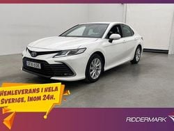 Vit Begagnad 2024 Toyota Camry Hybrid Executive Sedan | 369 800 kr (Marknadspris)