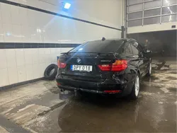 Svart Begagnad 2015 BMW 320 Gran Turismo Halvkombi | 120 000 kr (Marknadspris)