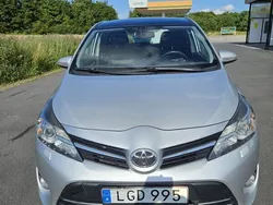 Silver Begagnad 2015 Toyota Verso Edition Minibuss | 115 000 kr (Bra pris)