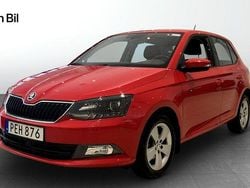 Röd (corrida red) Begagnad 2017 Skoda Fabia Style Halvkombi | 104 900 kr (Marknadspris)