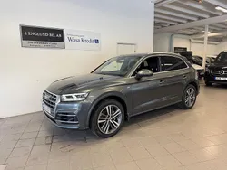 Grå Begagnad 2019 Audi Q5 S-Line SUV | 419 900 kr (Dyr)