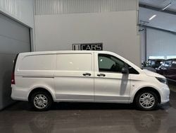 Vit Begagnad 2019 Mercedes Vito Minibuss | 229 900 kr (Marknadspris)