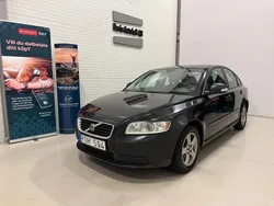 Svart Begagnad 2009 Volvo S40 Kinetic Sedan | 39 900 kr (Marknadspris)