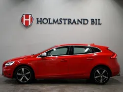 Röd Begagnad 2016 Volvo V40 R-Design Kombi | 144 900 kr (Bra pris)