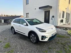 Vit Begagnad 2019 Kia e-Niro Advance SUV | 195 000 kr (Superpris)