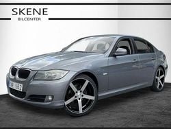 Grå Begagnad 2009 BMW 318 Comfort Edition Sedan | 57 500 kr (Marknadspris)