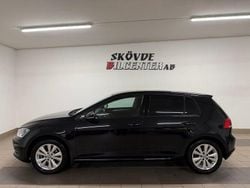 Svart Begagnad 2014 VW Golf VII Halvkombi | 109 500 kr (Marknadspris)