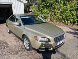 Brun Begagnad 2008 Volvo S80 Kinetic Sedan | 43 000 kr (Marknadspris)
