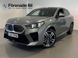 Grå Begagnad 2024 BMW iX2 M Sport SUV | 499 000 kr
