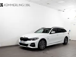 Vit Begagnad 2022 BMW 330e M Sport Kombi | 349 900 kr (Bra pris)