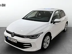 Vit Ny 2024 VW Golf VIII Life Halvkombi | 339 900 kr (Marknadspris)