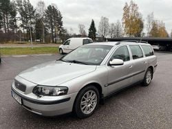 Grå Begagnad 2003 Volvo V70 Kombi | 35 000 kr (Marknadspris)