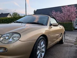 Brun Begagnad 2001 MG F Cab | 42 000 kr
