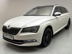 Vit Begagnad 2018 Skoda Superb Kombi | 120 000 kr (Marknadspris)