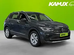 Silver/grå Begagnad 2022 VW Tiguan SUV | 298 800 kr (Marknadspris)