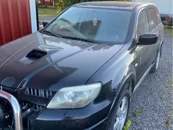 Svart Begagnad 2005 Mitsubishi Outlander SUV | 15 000 kr (Bra pris)
