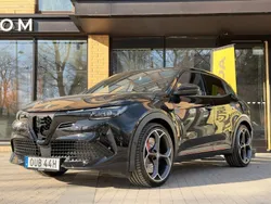 Svart Ny 2024 Alfa Romeo Junior Veloce SUV | 499 900 kr