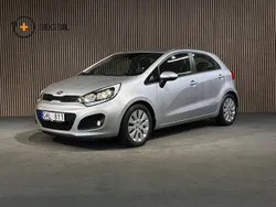 Grå Begagnad 2013 Kia Rio 4 Halvkombi | 82 600 kr (Marknadspris)