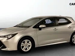 Silver Begagnad 2022 Toyota Corolla Active Halvkombi | 219 500 kr (Bra pris)