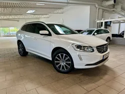 Vit (ice vit) Begagnad 2016 Volvo XC60 Momentum SUV | 148 500 kr (Dyr)
