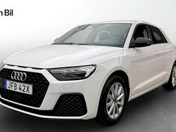 Cortinavit Begagnad 2023 Audi A1 Sportback Proline Halvkombi | 244 000 kr (Marknadspris)