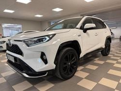 Vit Begagnad 2021 Toyota RAV4 SUV | 344 800 kr (Bra pris)