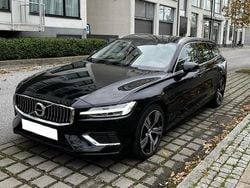 Svart Begagnad 2021 Volvo V60 Inscription Kombi | 320 000 kr (Marknadspris)